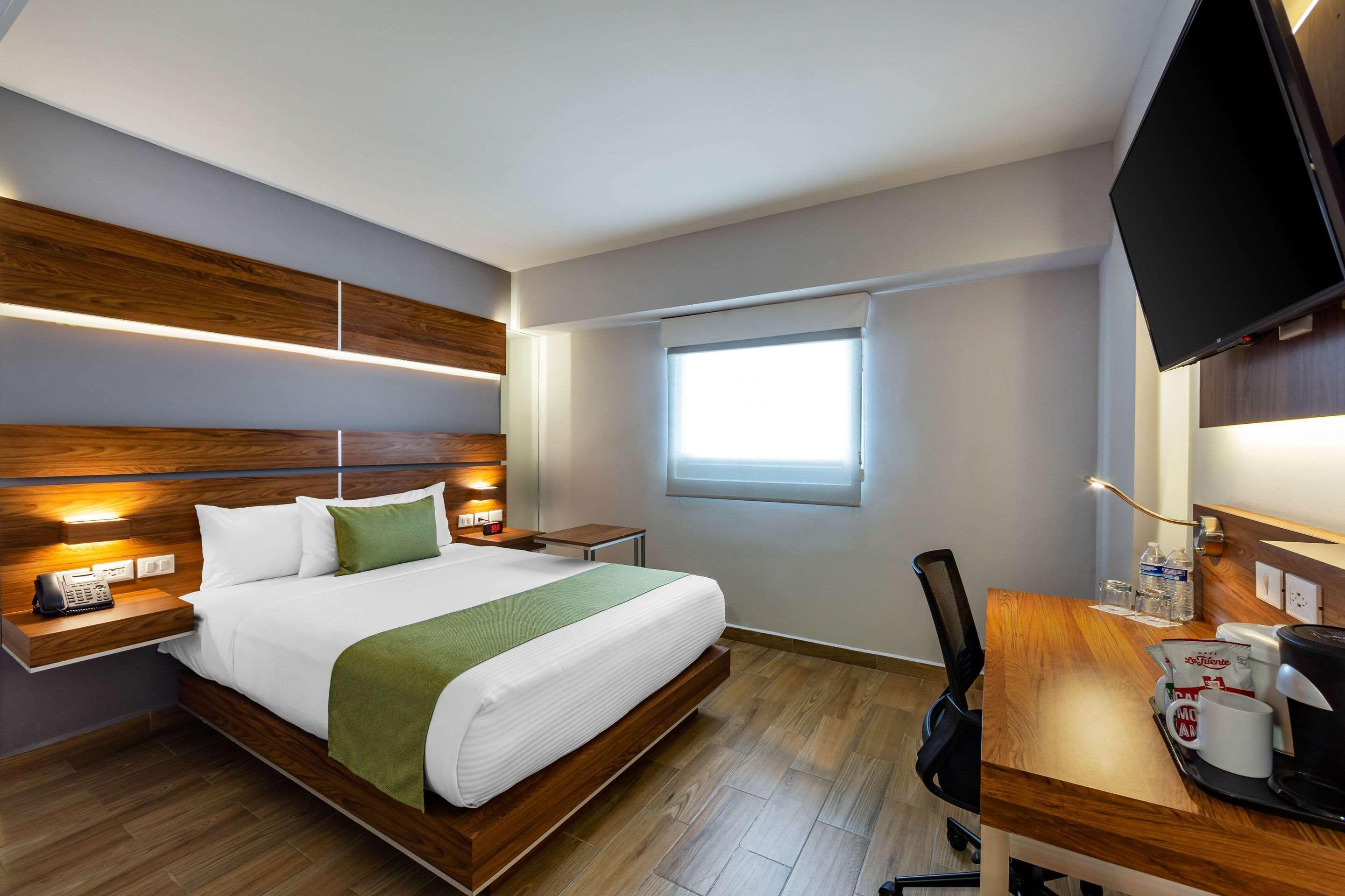 Sleep Inn Tijuana Exterior foto
